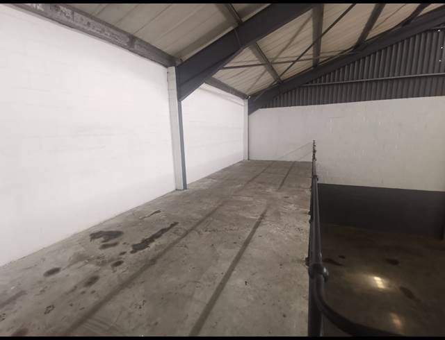 1,037M² WAREHOUSE TO LET IN AIRPORT INDUSTRIA